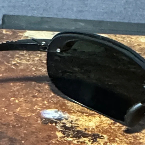 Used Maui Jim Hanalei - Picture 12 of 15